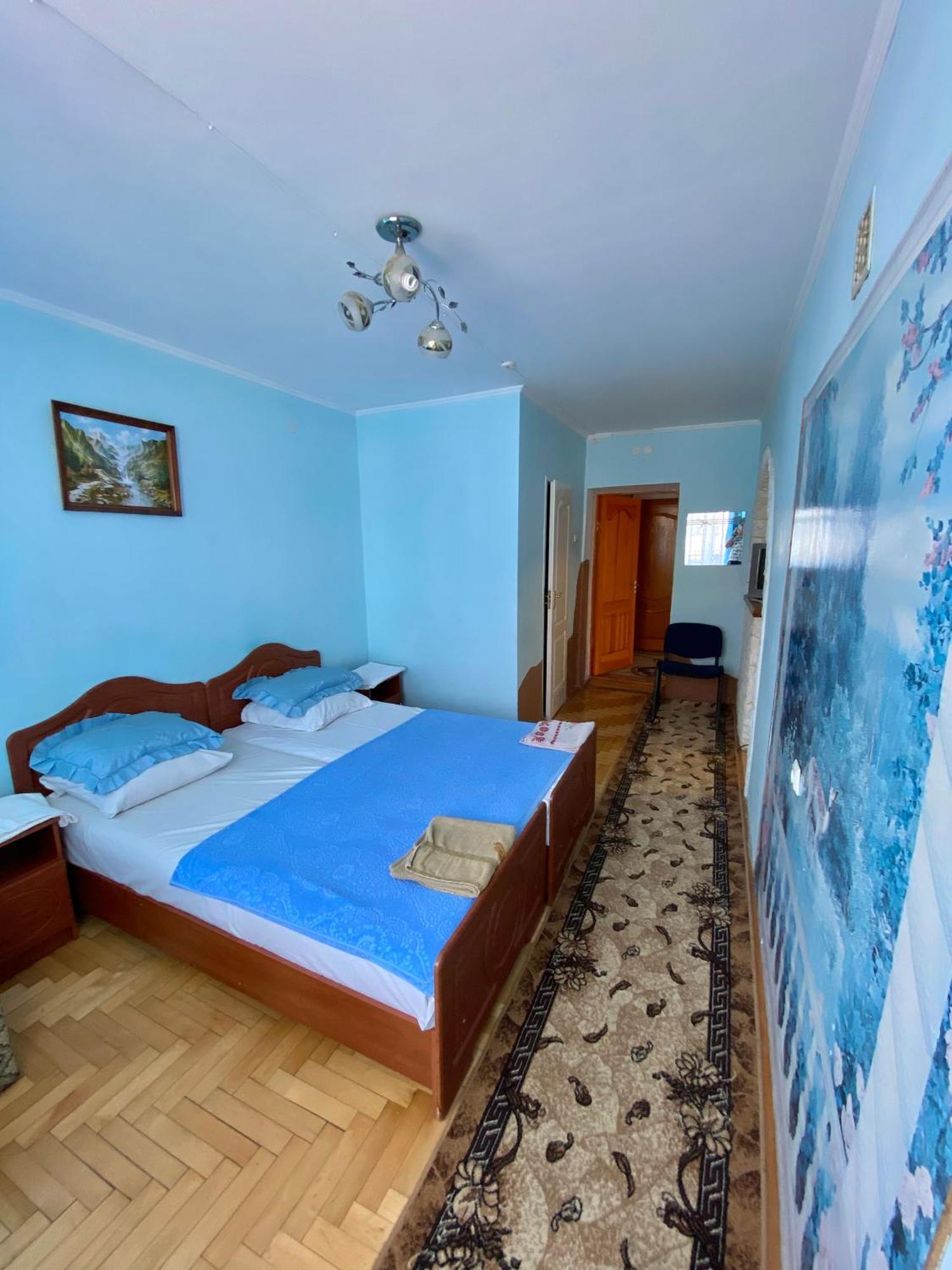 Удеч Hotel Zhidachov Exterior photo